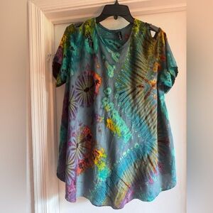 Sacred Threads Vibrant Tie-Dye OS Blouse